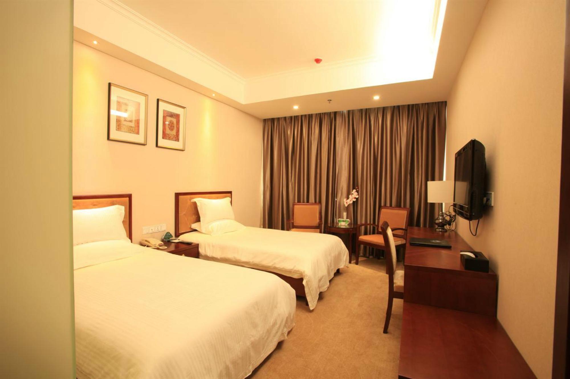 Greentree Inn Beijing Daxing Huangcun Qingyuan Road Metro Station Express Hotel エクステリア 写真