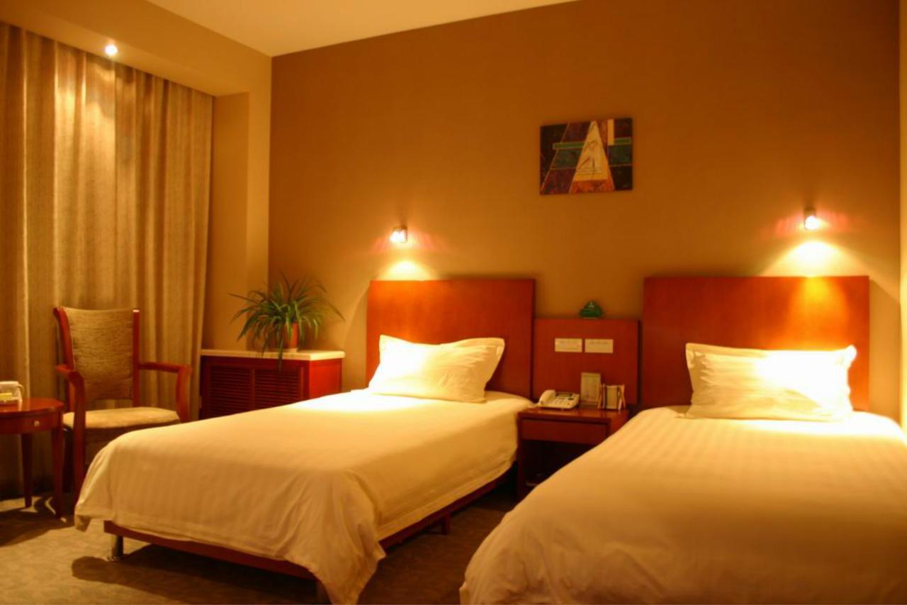 Greentree Inn Beijing Daxing Huangcun Qingyuan Road Metro Station Express Hotel エクステリア 写真